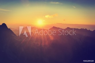 Bild på Summer mountain landscape at sunset Sun and peaks in High Tatra Mountains Poland